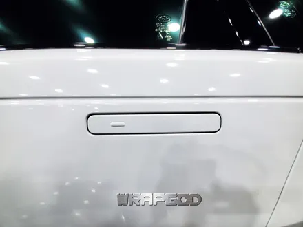 랜드로버 벨라 전체랩핑 에이버리 유광화이트 / 김포 양촌읍