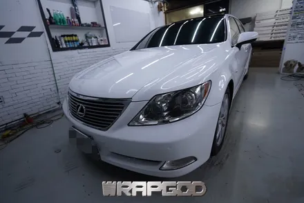 렉서스 LS 460 유광 화이트 에이버리 슈프림 전체 랩핑 시공, 김포 일산 송도 청라 자동차 랩핑 전문점 WRAPGOD / 김포 양촌읍
