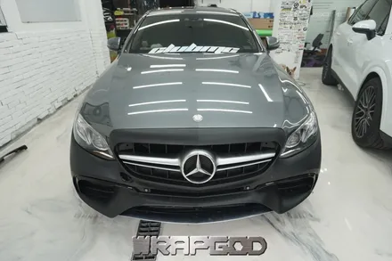 벤츠 E클래스 E220d 비닐프로그 네온그린 전체 랩핑 시공, 김포 검단 자동차 래핑 전문점 랩갓 WRAPGOD / 김포 양촌읍