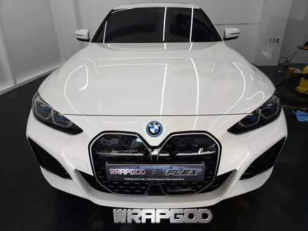 BMW i4 그릴랩핑 부분랩핑 에이버리 유광인텐스블루 / 김포 양촌읍