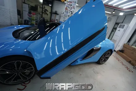 슈퍼카 맥라렌 650 에이버리 슈프림 유광 라이트블루 전체 랩핑 시공, 김포 카스킨 전문점 WRAPGOD / 김포 양촌읍