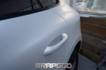 포르쉐 마칸 에이버리 사틴 화이트펄 전체 랩핑 시공, 김포랩핑 검단랩핑 전문점 WRAPGOD / 김포 양촌읍
