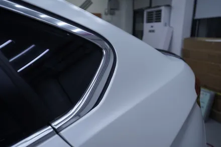 BMW X6 에이버리 사틴 화이트펄 전체 랩핑 재시공, 자동차 풀랩핑 전문점 WRAPGOD / 김포 양촌읍