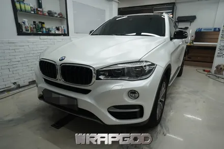 BMW X6 , 에이버리 사틴 화이트 펄 전체 랩핑 시공 / 김포 검단 자동차 래핑 전문점 랩갓 WRAPGOD / 김포 양촌읍