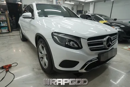 벤츠 GLC 220d , 에이버리 유광 화이트 전체 랩핑 시공 / 김포 검단 자동차 래핑 전문점 랩갓 WRAPGOD / 김포 양촌읍