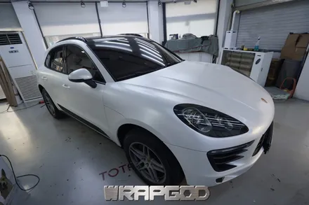 포르쉐 마칸 에이버리 사틴 화이트펄 전체 랩핑 시공, 김포랩핑 검단랩핑 전문점 WRAPGOD / 김포 양촌읍