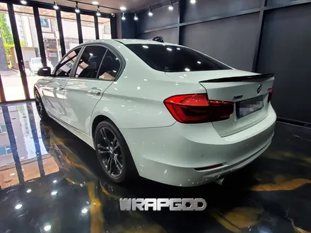 BMW 320D 루프스킨 시공 에이버리 블랙PPF / 유광블랙 / 김포 양촌읍