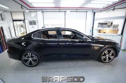 볼보 S60 T5 에이버리 사틴블랙 전체랩핑 시공 김포 일산 인천 자동차랩핑 전문점 WRAPGOD / 김포 양촌읍