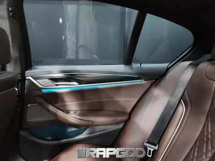 BMW 5시리즈 G30 우드트림 실내랩핑 에이버리 무광카본 / 김포 양촌읍