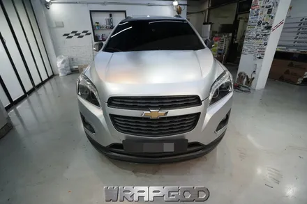 쉐보레 트랙스 에이버리 슈프림 사틴 실버메탈릭 전체 랩핑 시공, 김포 카스킨 전문점 WRAPGOD / 김포 양촌읍