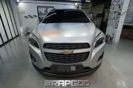쉐보레 트랙스 에이버리 슈프림 사틴 실버메탈릭 전체 랩핑 시공, 김포 카스킨 전문점 WRAPGOD / 김포 양촌읍