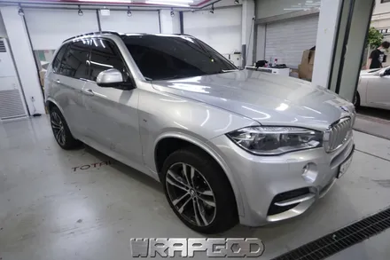 BMW X5 전체랩핑, 에이버리 유광 실버메탈릭 시공 / 김포 일산 인천 자동차랩핑 전문점 WRAPGOD / 김포 양촌읍