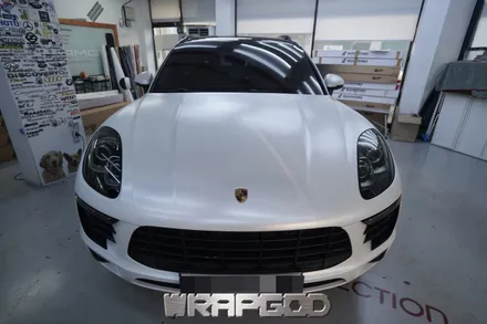 포르쉐 마칸 에이버리 사틴 화이트펄 전체 랩핑 시공, 김포랩핑 검단랩핑 전문점 WRAPGOD / 김포 양촌읍