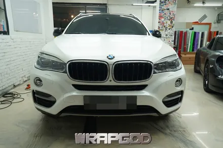 BMW X6 , 에이버리 사틴 화이트 펄 전체 랩핑 시공 / 김포 검단 자동차 래핑 전문점 랩갓 WRAPGOD / 김포 양촌읍