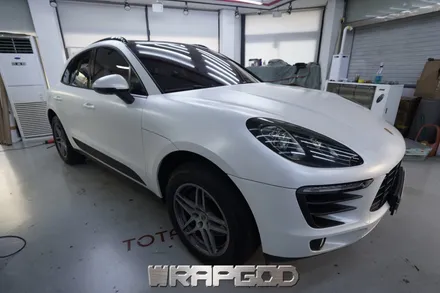 포르쉐 마칸 에이버리 사틴 화이트펄 전체 랩핑 시공, 김포랩핑 검단랩핑 전문점 WRAPGOD / 김포 양촌읍