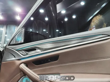 BMW 5시리즈 G30 실내랩핑 에이버리 무광 카본 / 김포 양촌읍