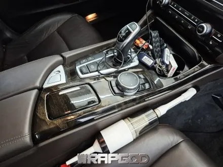 청라 BMW 5시리즈 무광 카본 실내랩핑 시공 / 김포 양촌읍