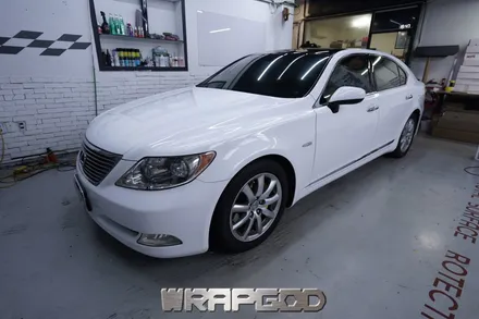 렉서스 LS 460 유광 화이트 에이버리 슈프림 전체 랩핑 시공, 김포 일산 송도 청라 자동차 랩핑 전문점 WRAPGOD / 김포 양촌읍