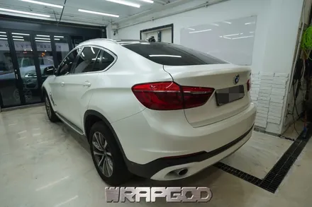 BMW X6 , 에이버리 사틴 화이트 펄 전체 랩핑 시공 / 김포 검단 자동차 래핑 전문점 랩갓 WRAPGOD / 김포 양촌읍