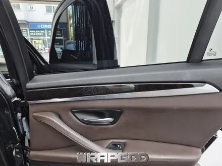 청라 BMW 5시리즈 무광 카본 실내랩핑 시공 / 김포 양촌읍