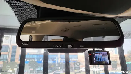 신형 카니발 KA4 순정 ECM 하이패스 룸미러 장착