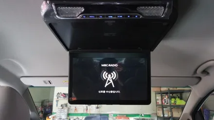 더뉴카니발 천정모니터와 미러링 DMB수신기 장착으로 즐거운 가족여행