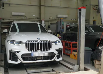 BMW G07 X7 40i, 깊게 빠져드는 배기음에 주목해주세요! / 서울 동작
