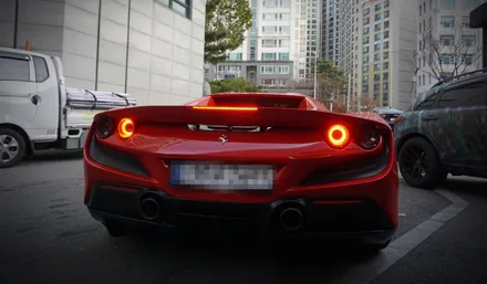 페라리 F8 스파이더 독보적 존재의 알맞은 배기 튜닝 노비텍(NOVITEC) 가변 모듈 장착 / 서울 동작
