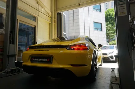 포르쉐 718 카이맨 GTS 4.0 필수템이죠! 카그래픽 모듈 세팅하였습니다 / 서울 동작