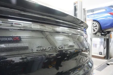 포르쉐 카이엔 터보 GT 배기 튜닝 가변 모듈 적용기 (아크라포빅 배기 옵션) / 서울 동작구