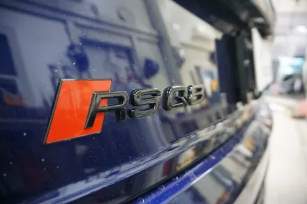 아우디 RSQ8 배기 튜닝 V8 웅장한 배기 사운드 세팅하였습니다. 3-40% 배기음 증폭 모듈 작업 / 서울 동작구
