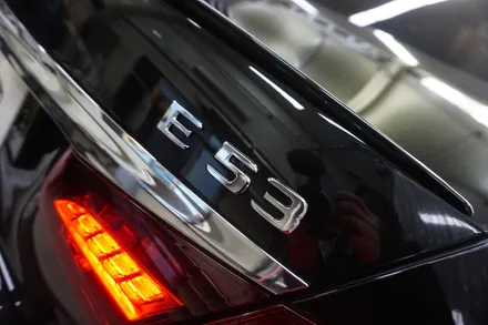 벤츠 E53AMG 배기 튜닝 엔드 머플러 증폭, 중후한 AMG 버블 사운드 완성하였습니다. / 서울 동작구