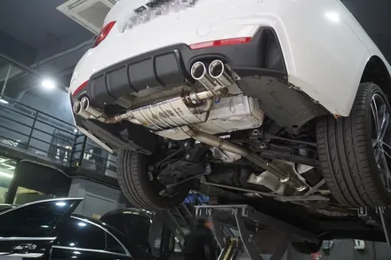 BMW F32 420i 변화와 품격의 완성 배기튜닝 리어 퍼포먼스 디퓨져 이식 ＆ 온오프 가능한 가변시스템 커스텀 중통 앤드 머플러 팁 장착 / 서울 동작
