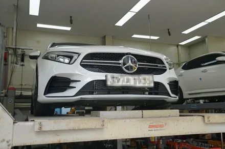 벤츠 A35AMG , 뻔하지 않은 나만의 AMG 배기음 완성하기! 중통 앤드 작업 / 서울 동작