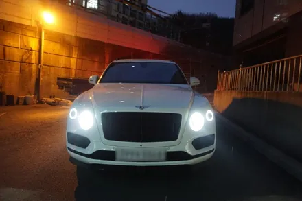 벤틀리 벤테이가 V8, 고급스러운 8기통 배기음으로 멋스럽게 세팅하였습니다 / 서울 동작