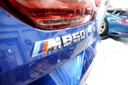 BMW M850i 8기통 배기 튜닝 구조변경NO 브릴란테 카본 머플러 팁 장착을 모두 완료하였습니다. / 서울 동작구