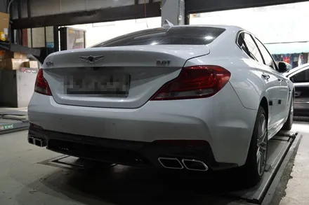 제네시스 G70 2.0T 배기 튜닝 구조변경 필요없는 순정형 듀얼 배기 AMG 스타일 사각 머플러 팁 장착 / 서울 동작