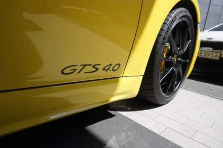 포르쉐 718 카이맨 GTS 4.0 필수템이죠! 카그래픽 모듈 세팅하였습니다 / 서울 동작