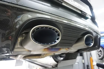 포르쉐 카이엔 터보 GT 배기 튜닝 가변 모듈 적용기 (아크라포빅 배기 옵션) / 서울 동작구