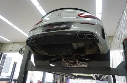 벤츠 C63 S AMG 호랑이 배기음을 원하신다면 꼭 필수인 배기 튜닝입니다! / 서울 동작구