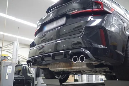 BMW X1 M35i 배기 튜닝, 중통 엔드 개조 작업으로 스포티한 팝콘 사운드 완성! / 서울 동작