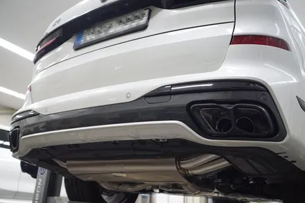 BMW X7 M60i 배기 튜닝, 브릴란테 가변 배기＆미드 파이프 작업 / 서울 동작