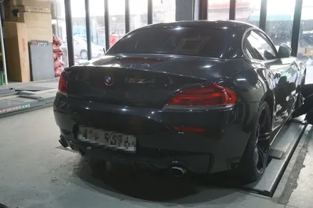BMW Z4 35is 배기튜닝 완벽한 사운드로 감성가득채우기! 커스텀앤드 카본 머플러 팁 적용 / 서울 동작