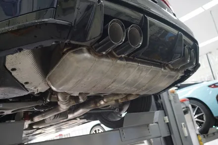 BMW 신형 M4 컴페티션 쿠페 지리는 팝콘 배기음..! / 서울 동작