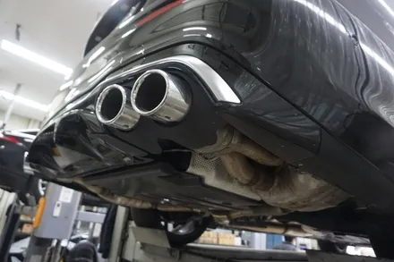 벤츠 E53AMG 배기 튜닝 엔드 머플러 증폭, 중후한 AMG 버블 사운드 완성하였습니다. / 서울 동작구