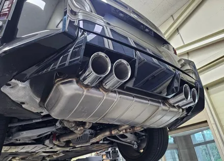 BMW G87 M2 배기 튜닝 중통 모듈 작업으로 살벌한 M 팝콘 배기음 완성하였습니다. / 서울 동작