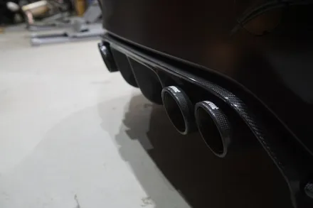 BMW F82 M4 배기튜닝 중통 소음기 교체 작업으로 1.5배 업그레이드 , M4의 진가를 발휘하다 / 서울 동작