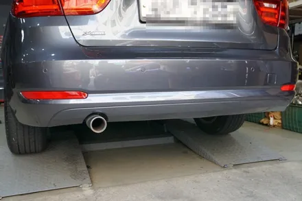 BMW 3GT 배기튜닝 구조변경 필요없는 뒤태 드레스업튜닝 순정형 듀얼배기 , 원형 실버 머플러 팁 적용 / 서울 동작