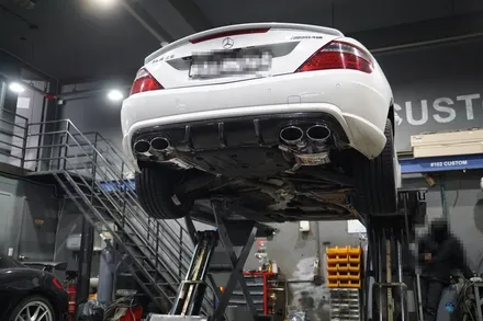 벤츠 SLK200 다시 태어나는 튜닝! 카본 디퓨져 이식 온/오프 가능한 가변 배기 튜닝 작업 / 서울 동작