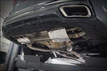BMW G07 X7 M50i 진짜가 나타났다.. 이게 진짜 찐 팝콘 배기음이지... / 서울 동작